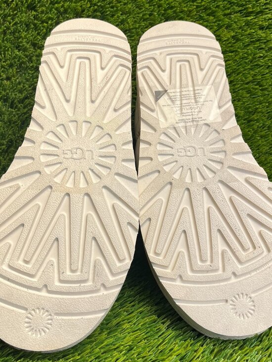 UGG Tasman Puft Mens Size 9 Beige Casual Classic Walking Slip On Slippers Shoes main image 7